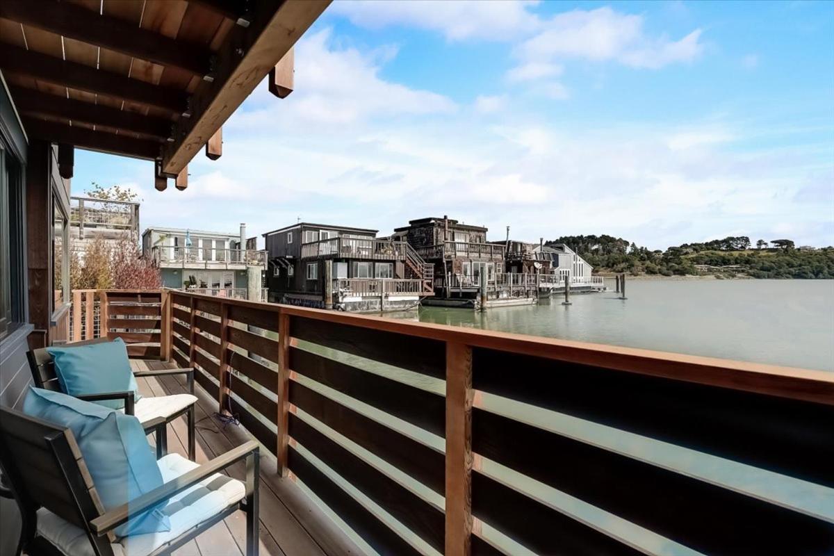 Floating Condos Of Commodore 11 Mill Valley Εξωτερικό φωτογραφία