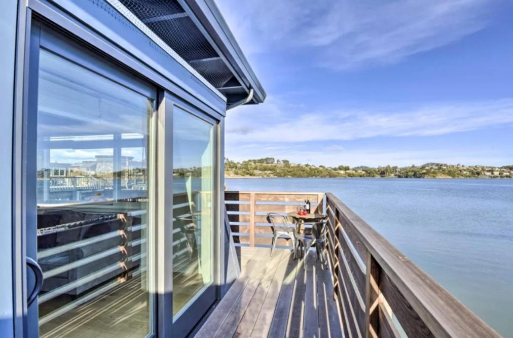 Floating Condos Of Commodore 11 Mill Valley Εξωτερικό φωτογραφία